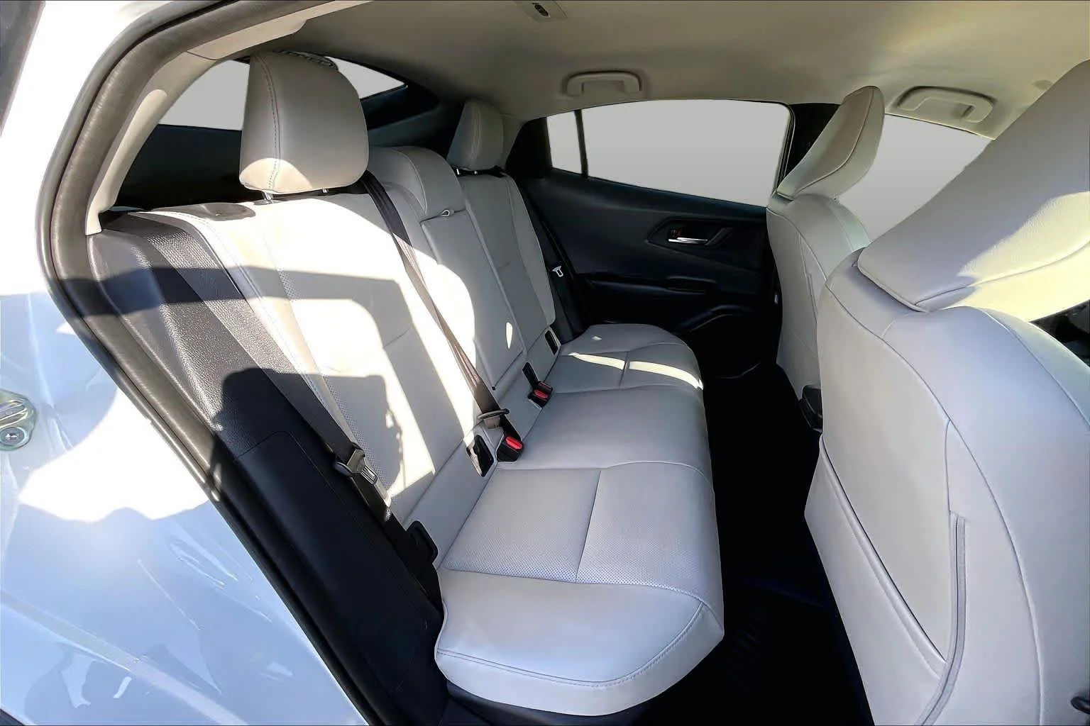 Certified Used 2026 Wind Chill Pearl Toyota XLE image 19