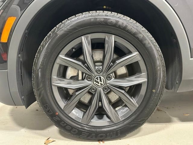 Certified Used 2024 Black Volkswagen 2.0T SE image 23