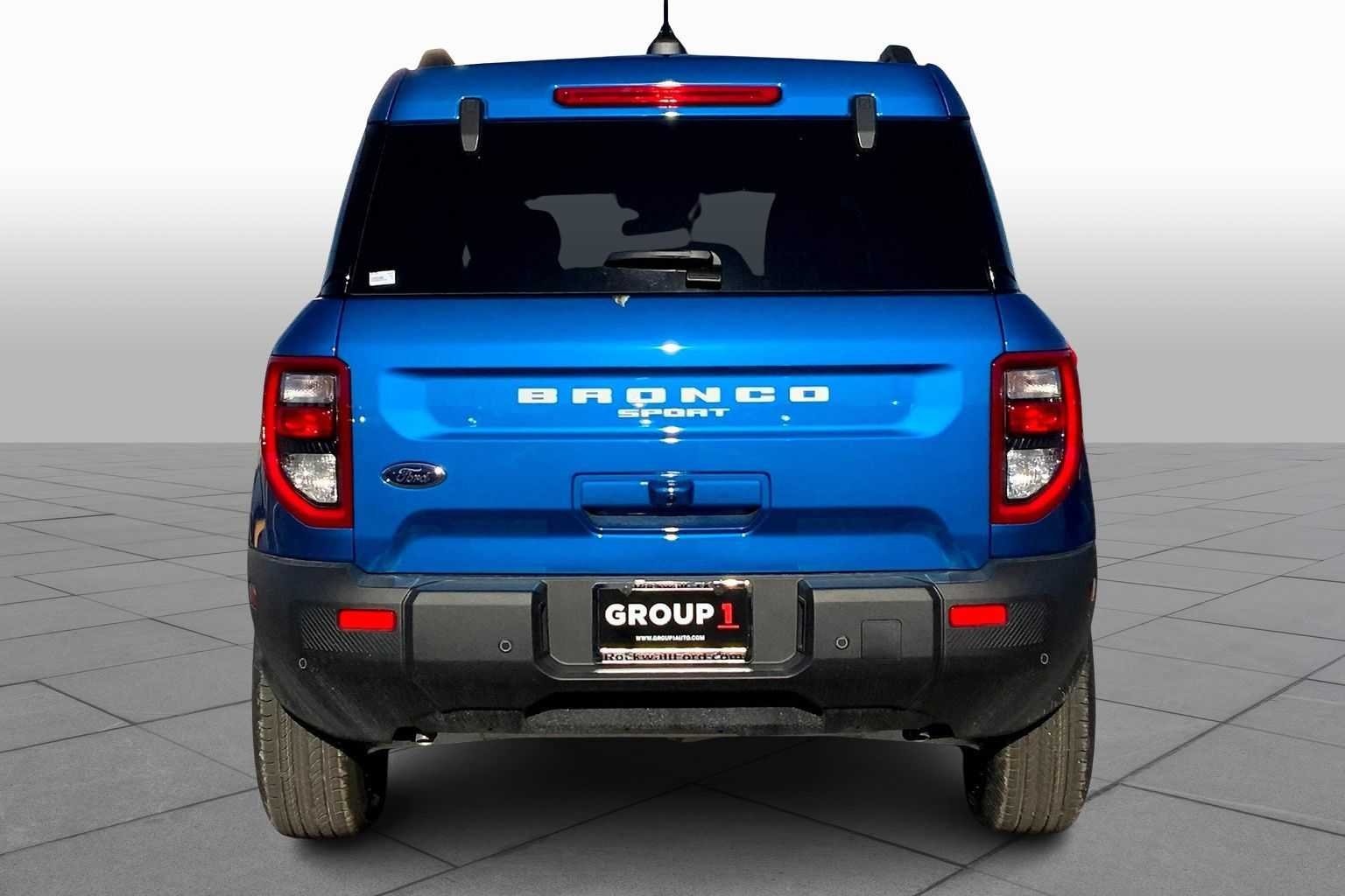 New 2025 Velocity Blue Metallic Ford Big Bend® image 4