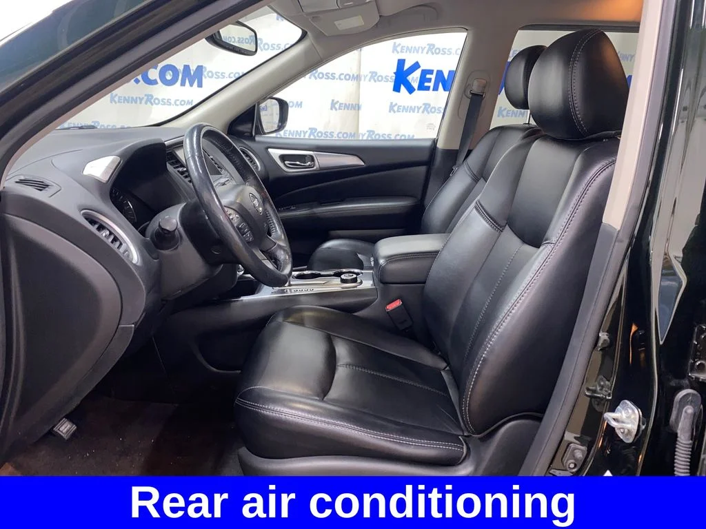 Used 2019 Green Nissan SL image 7