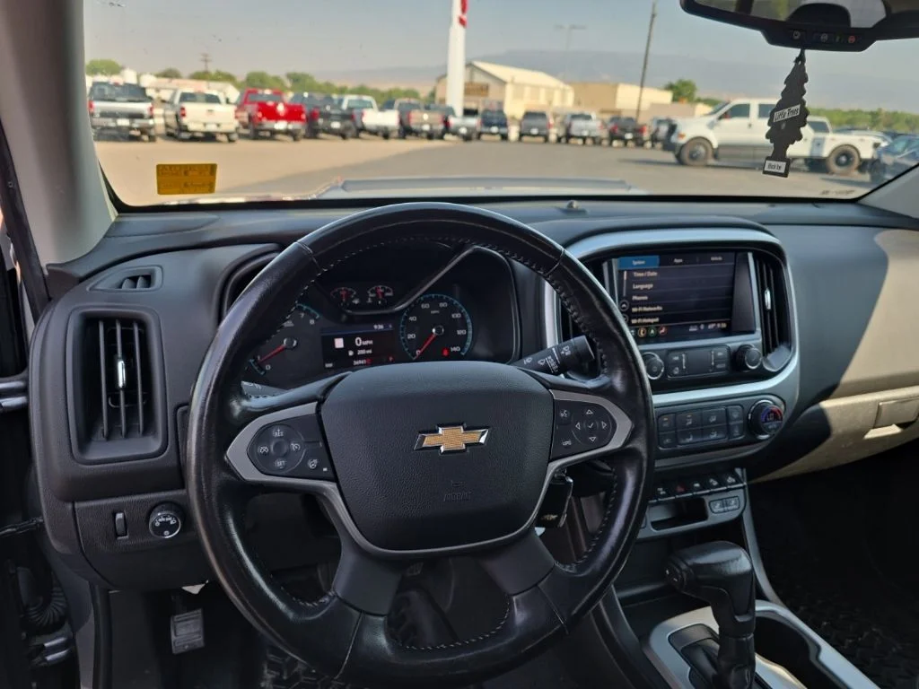 Used 2019 Steel Metallic Chevrolet ZR2 image 13