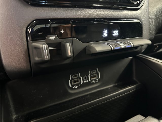 Used 2023 Red Ram Big Horn/Lone Star image 38