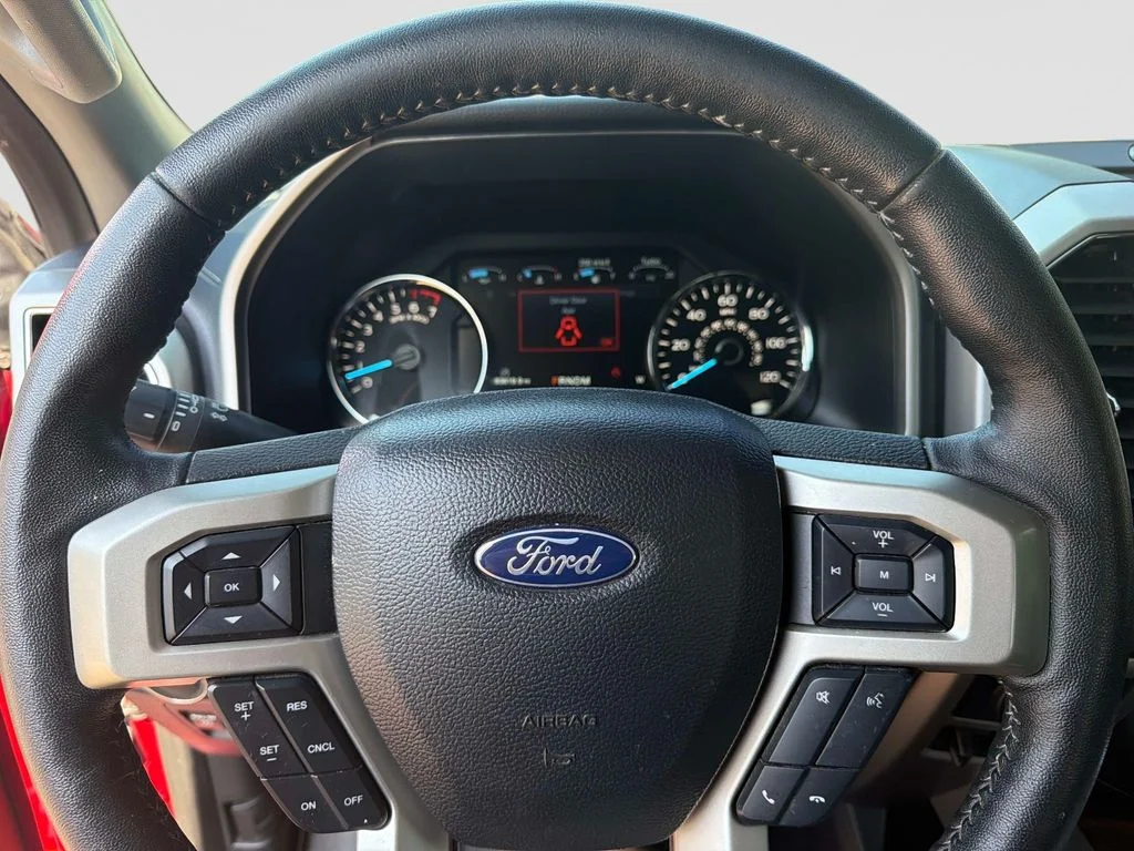 Used 2020 Red Ford Lariat image 27