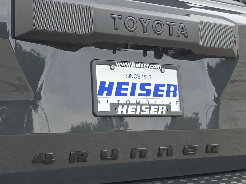 Certified Used 2025  Toyota SR5 image 36