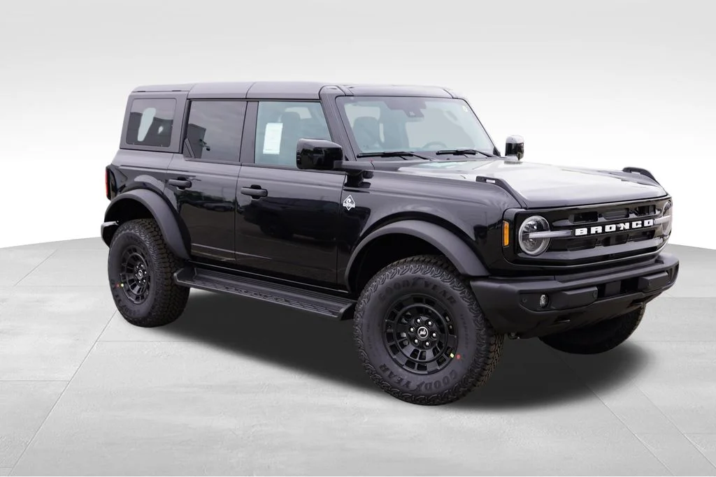 2026 Ford Bronco Outer Banks 4x4's photo