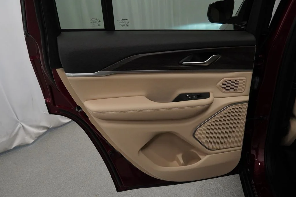 Used 2022 Red Jeep 4xe image 45