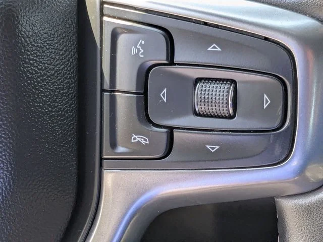 Used 2024 Summit White Chevrolet LT image 15