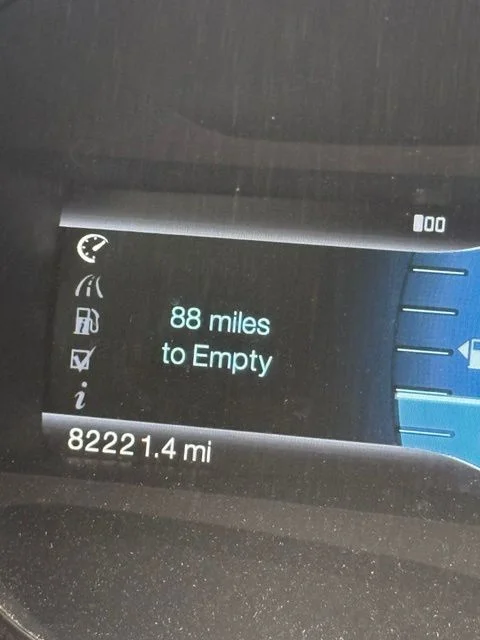 Used 2011 White Ford Limited image 12
