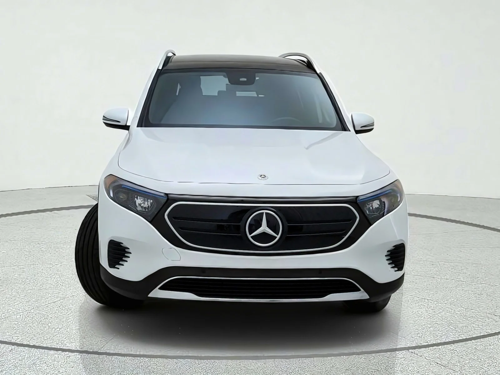Certified Used 2023 Digital White Metallic Mercedes-Benz EQB 300 image 3