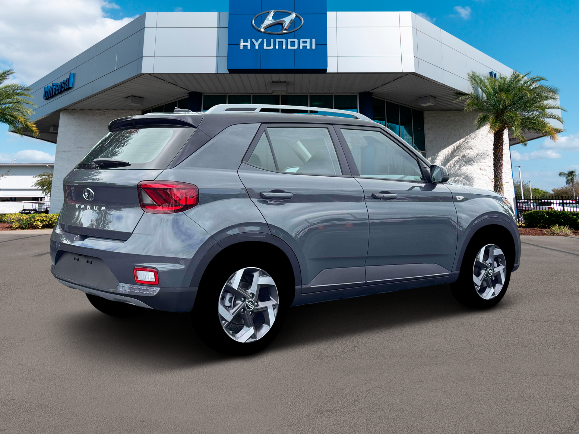 New 2026 Gray Hyundai SEL w/Two-Tone Roof image 8