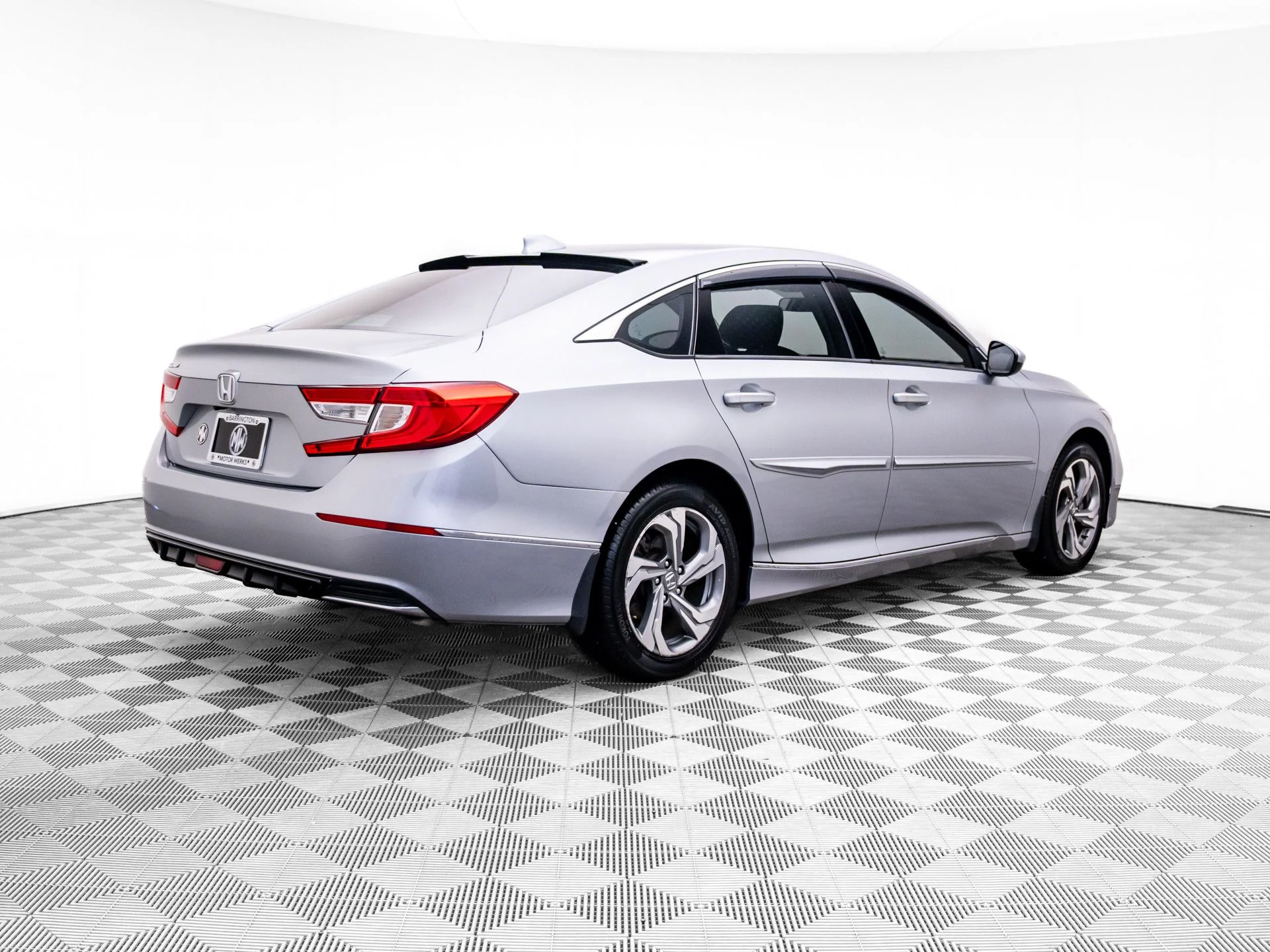 Used 2018  Honda EX image 5