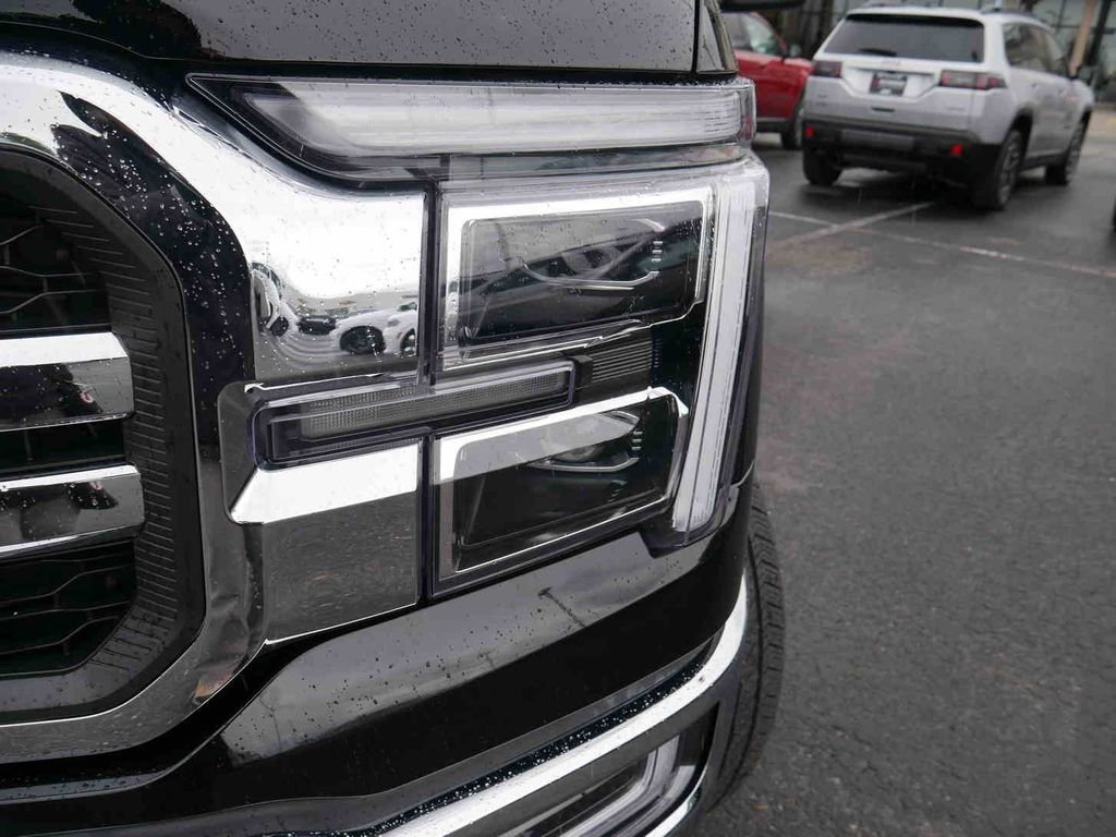 Used 2024 Black Ford Lariat image 29