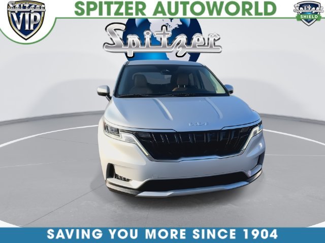 Used 2023 Silver Kia LX Seat Package image 4