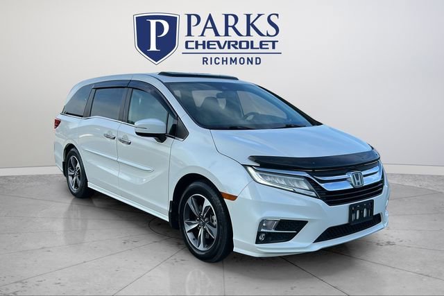 2018 Honda Odyssey Touring's photo