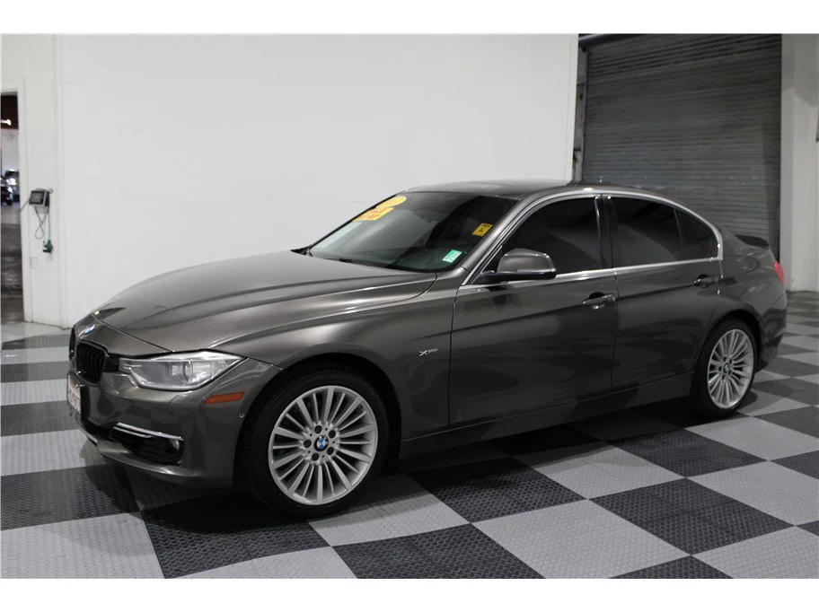 Used 2013 Brown BMW 328i xDrive image 7