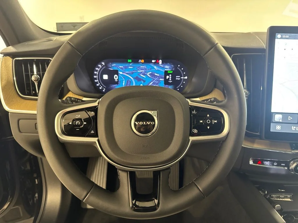 New 2026 Onyx Black Metallic Volvo T8 Plus image 11