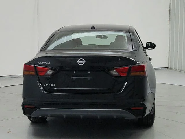 New 2026 Black Nissan 2.5 SV image 6