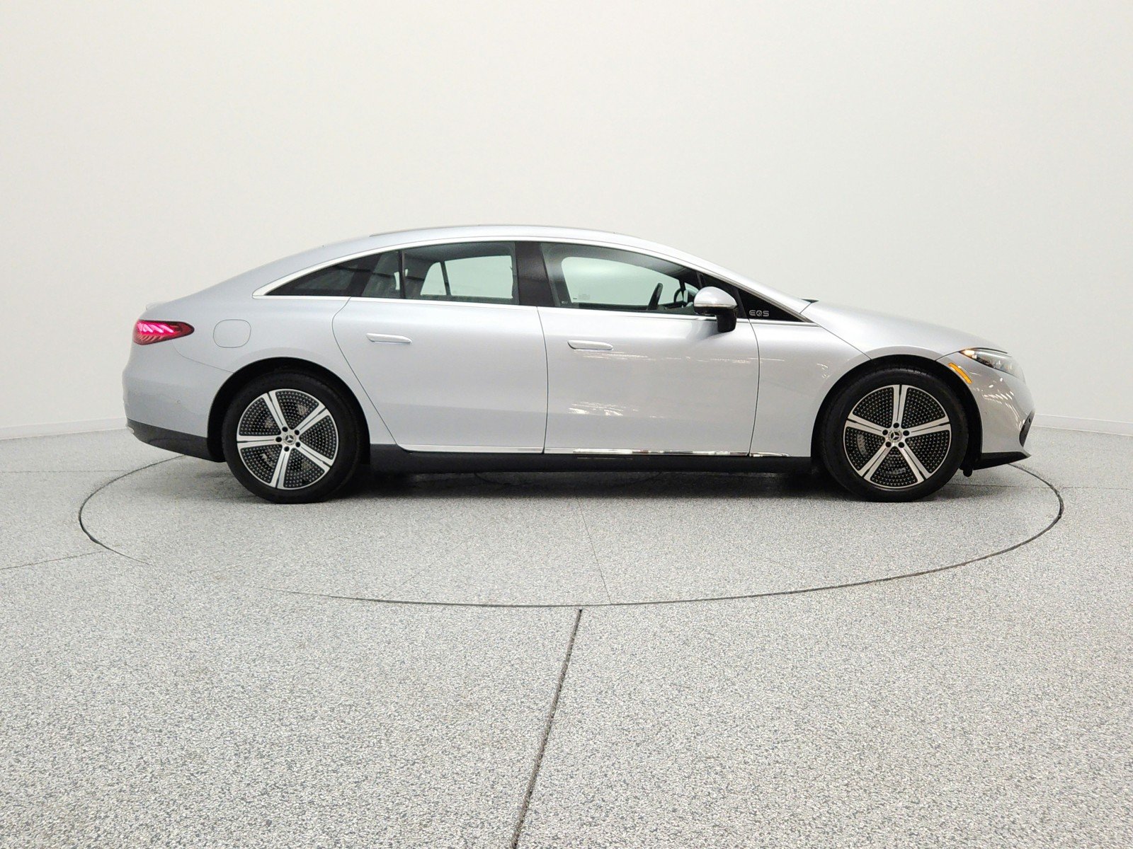 Certified Used 2022 Cirrus Silver Metallic Mercedes-Benz EQS 450+ Sedan image 4