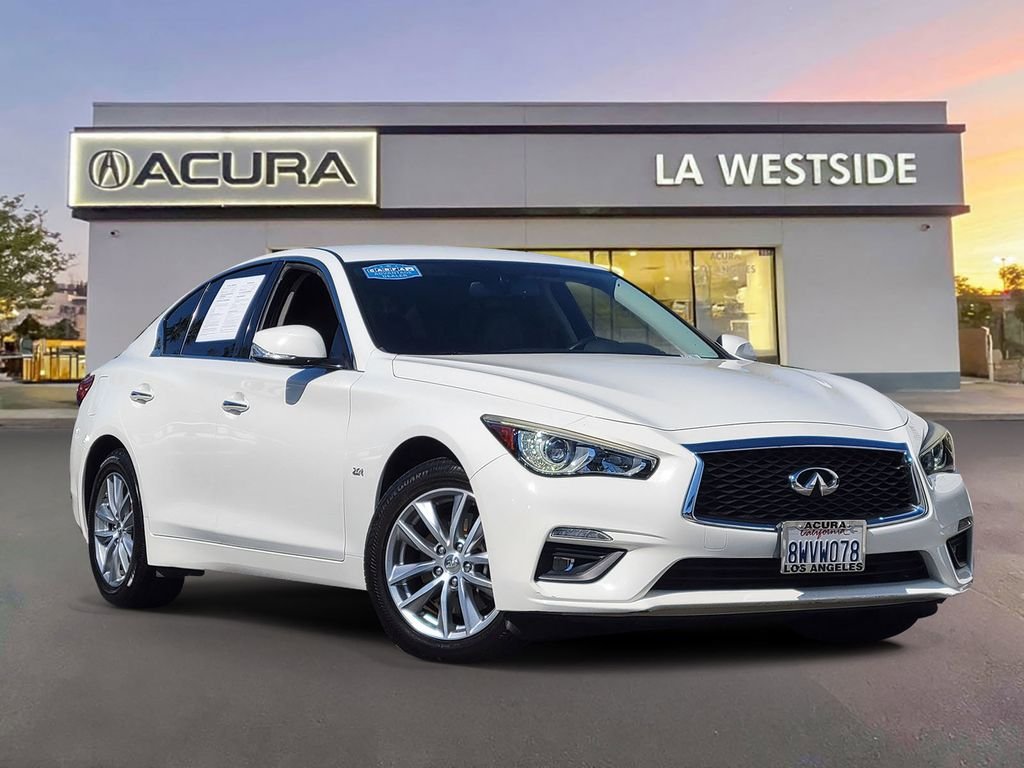 2018 INFINITI Q50 PURE