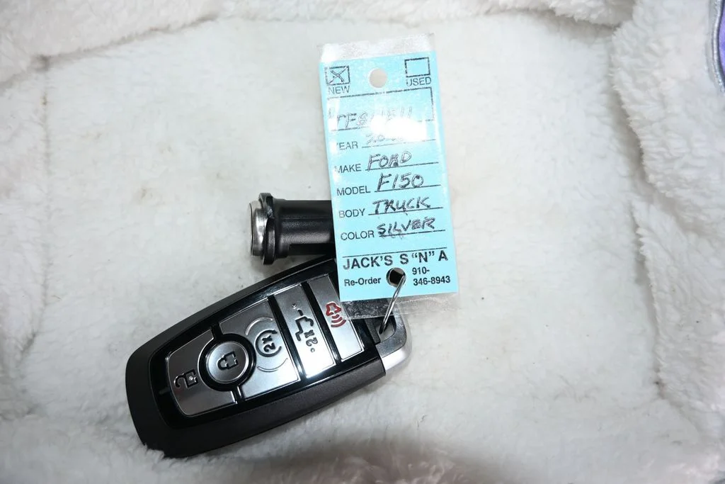New 2026 Iconic Silver Metallic Ford XLT image 20
