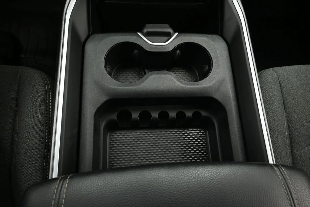 Used 2020 Diamond Black Ram Big Horn image 29