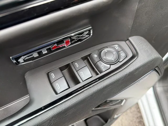 2026 GMC Sierra 1500 AT4X - Photo 18