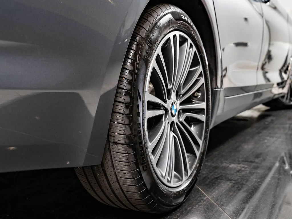 Used 2019 Bluestone Metallic BMW 540i xDrive image 49