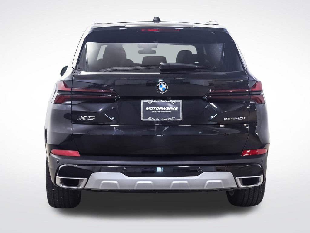 Certified Used 2026 Black Sapphire Metallic BMW xDrive40i image 4