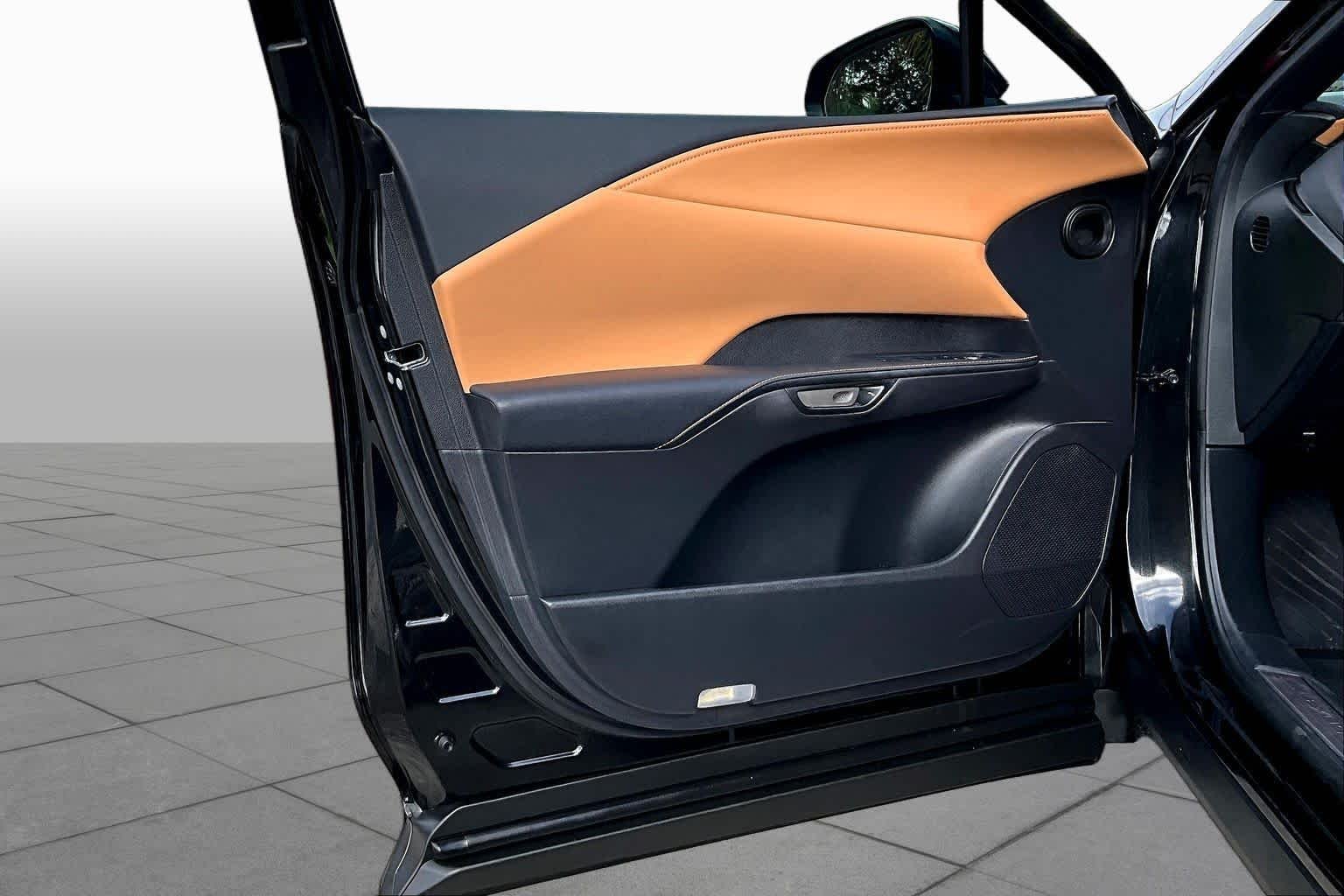 Certified Used 2025 CAVIAR Lexus  image 26