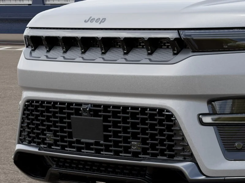 New 2026 Silver-Zynith Exterior Paint Jeep Upland image 7
