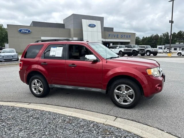 Used 2012 Red Ford XLT image 1
