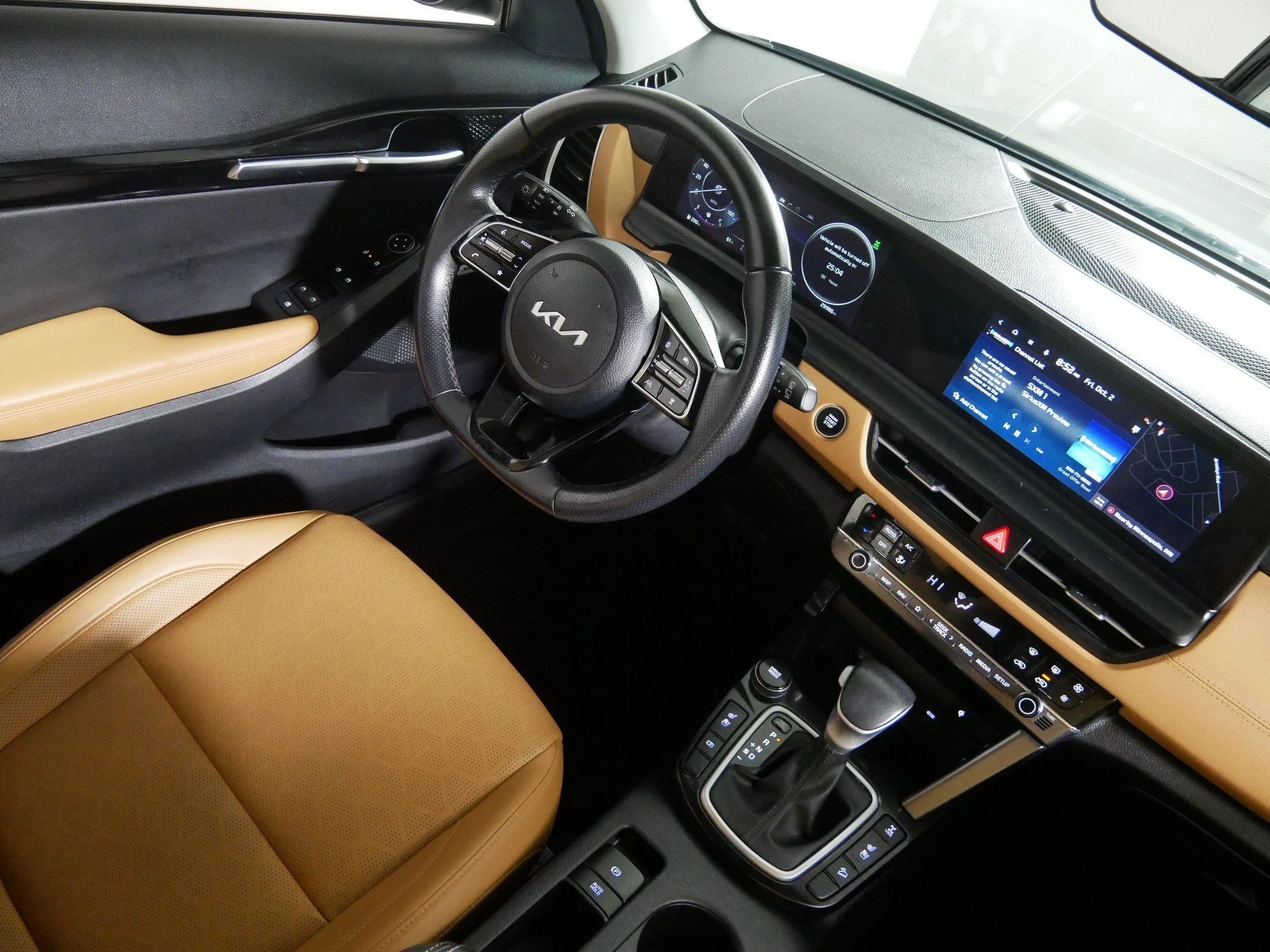 Used 2024 Fusion Black Kia SX image 9