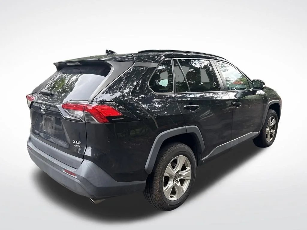 Used 2021 Black Toyota XLE image 4