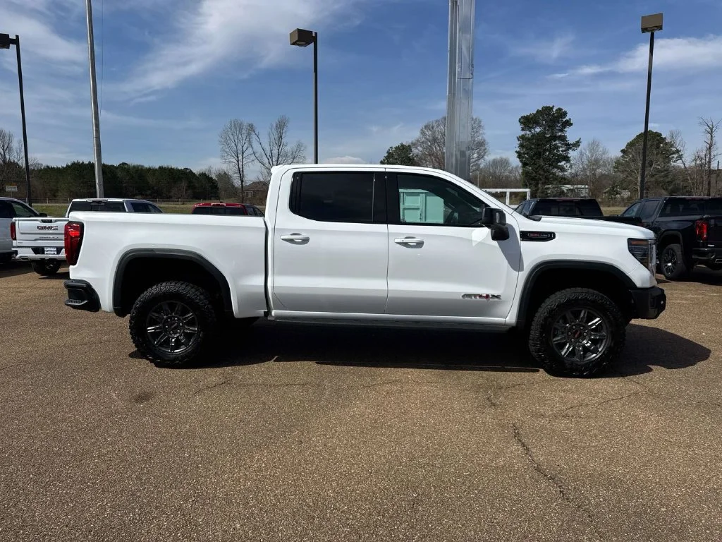 2026 GMC Sierra 1500 AT4X - Photo 18