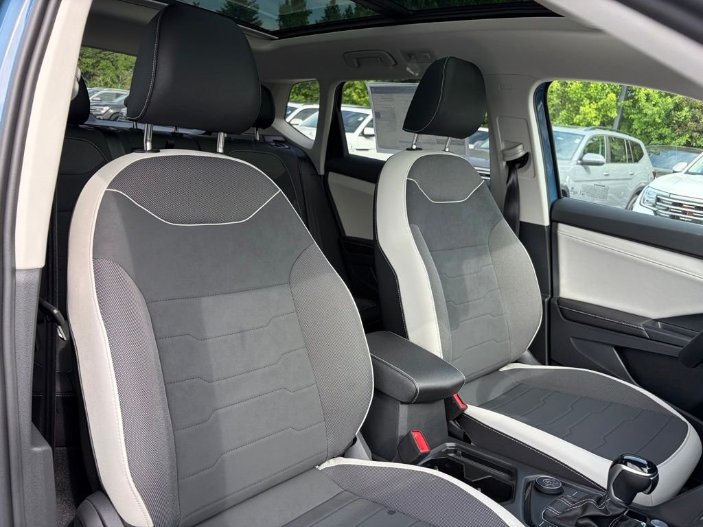 New 2026 Monterey Blue Pearl Volkswagen 1.5T SE image 14