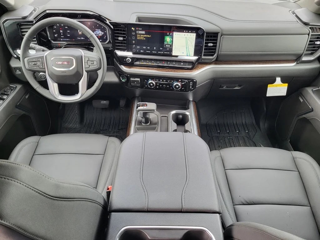 New 2026 Sterling Metallic GMC Elevation image 10