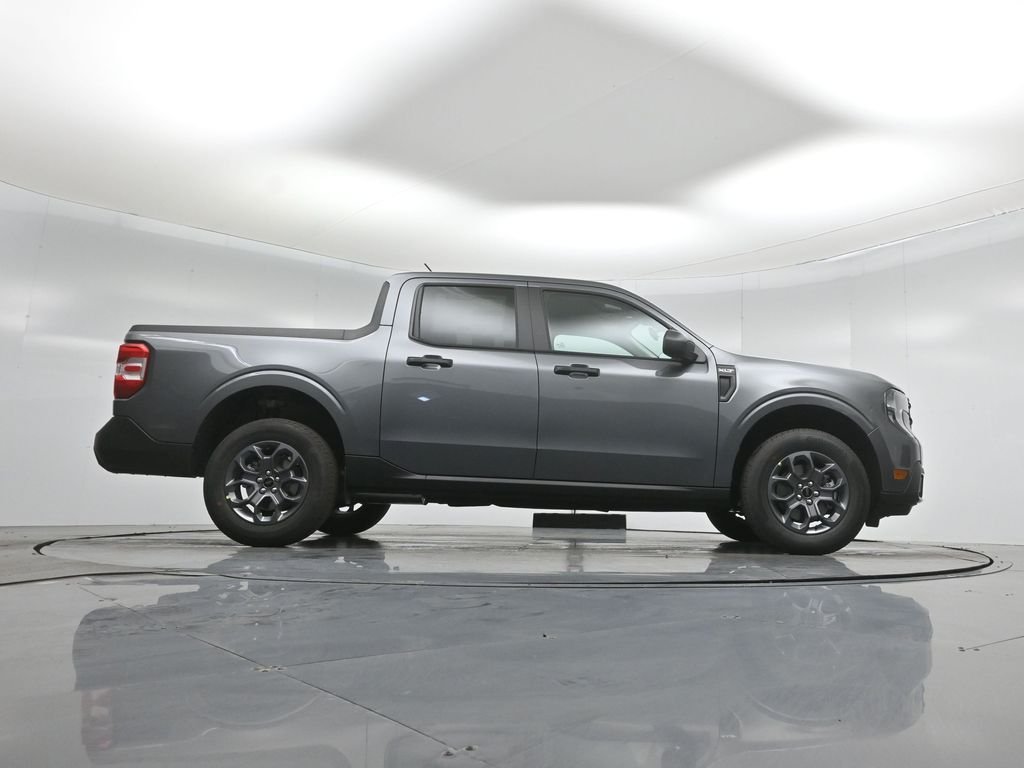 New 2026 Carbonized Gray Metallic Ford XLT image 43
