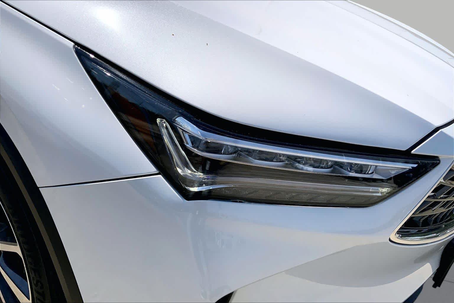 Used 2026 Platinum White Pearl Acura w/Technology Package image 27