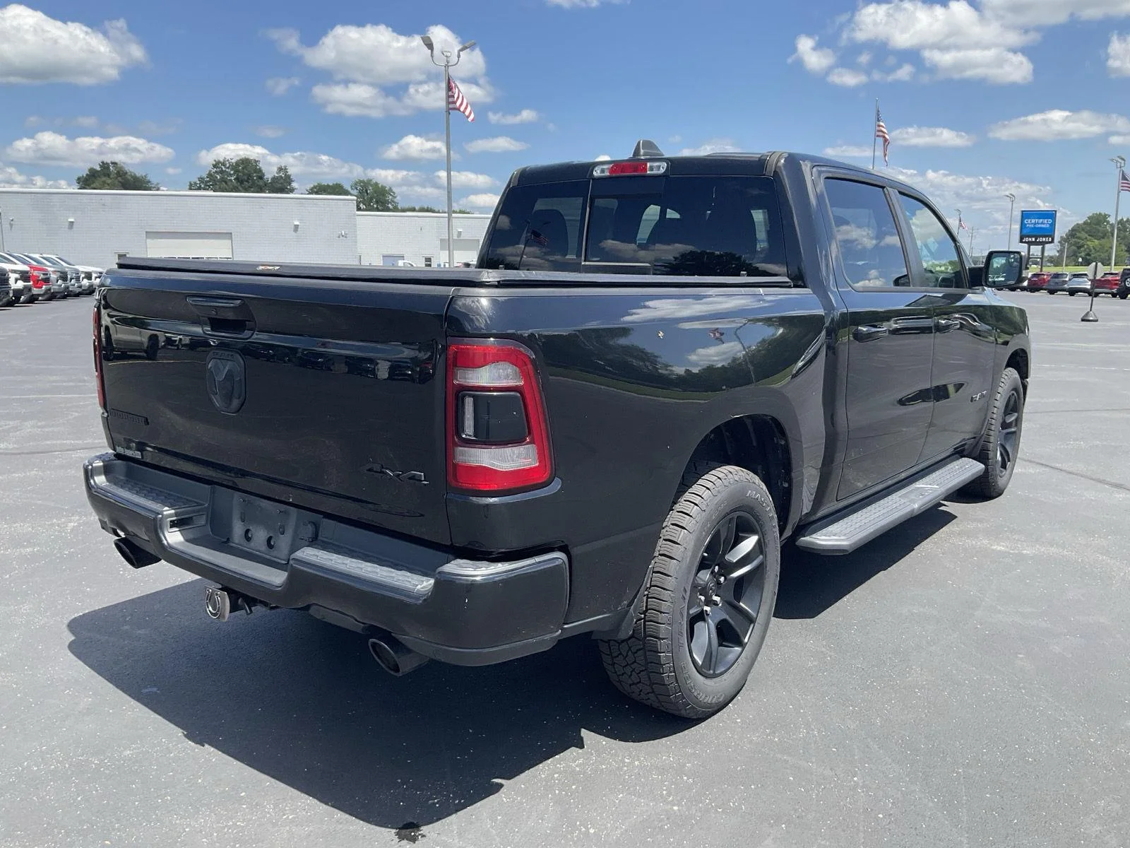 Used 2021 Diamond Black Crystal Pearlcoat Ram Big Horn image 6