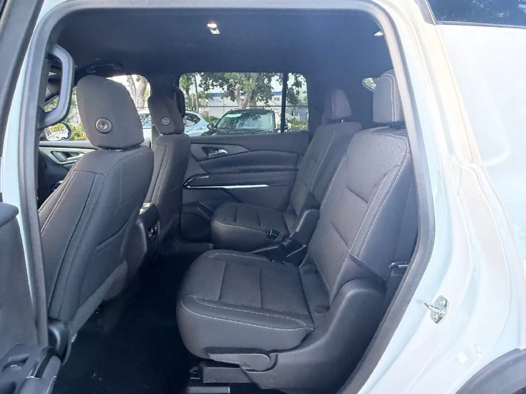 2026 Chevrolet Traverse LT - Photo 10