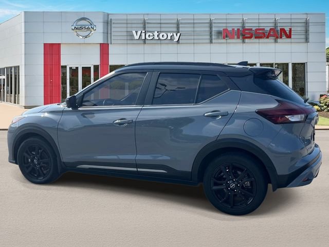 Used 2022 Gray Nissan SR image 6
