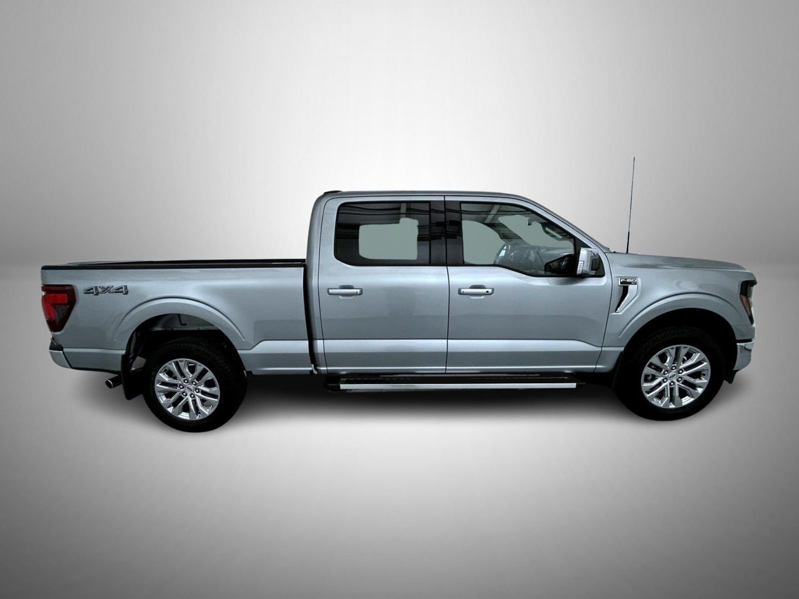 New 2026 Iconic Silver Metallic Ford XLT image 4