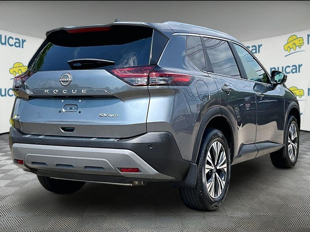 Used 2023 Gray Nissan SV image 6