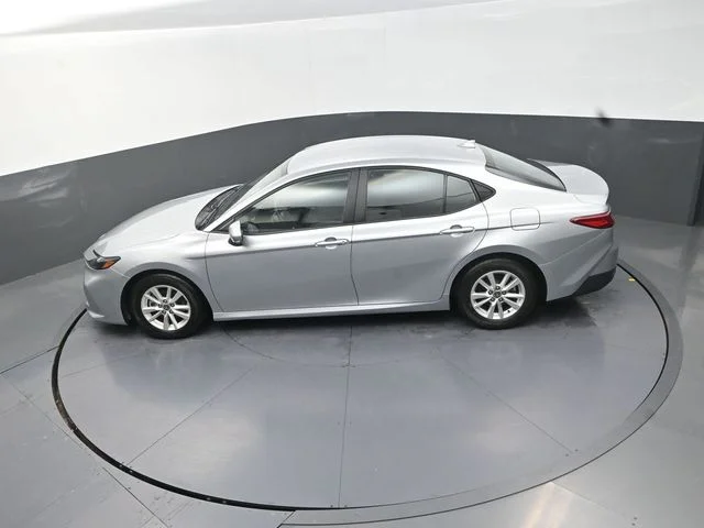 Used 2025 Silver Toyota LE image 25
