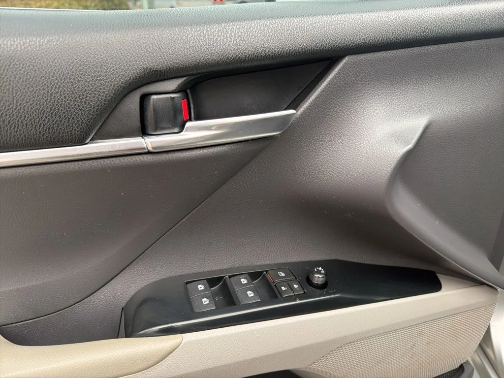 Used 2019 Silver Toyota LE image 13