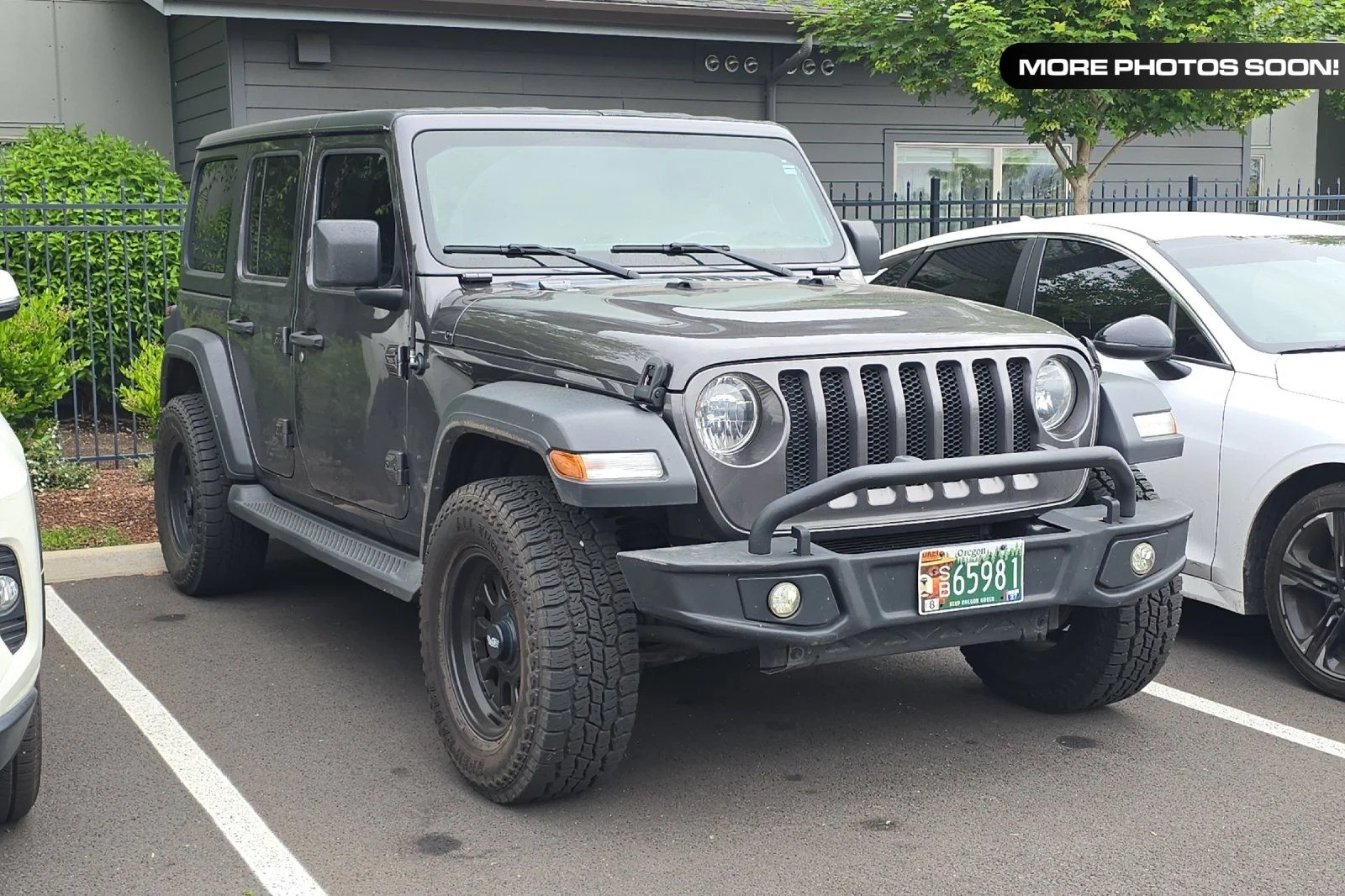 2019 Jeep Wrangler Sport S's photo