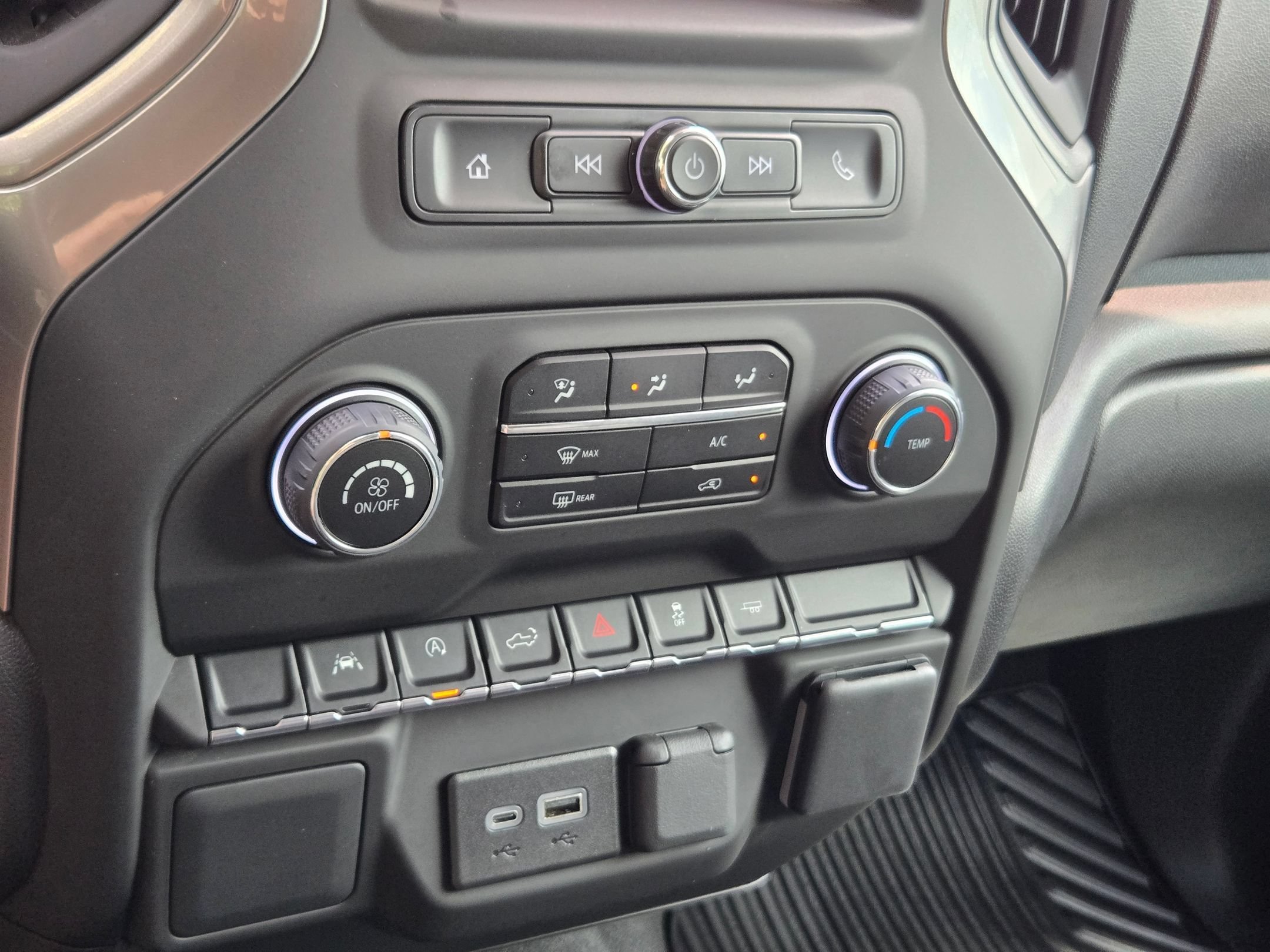 Used 2025 Black Chevrolet Custom image 16