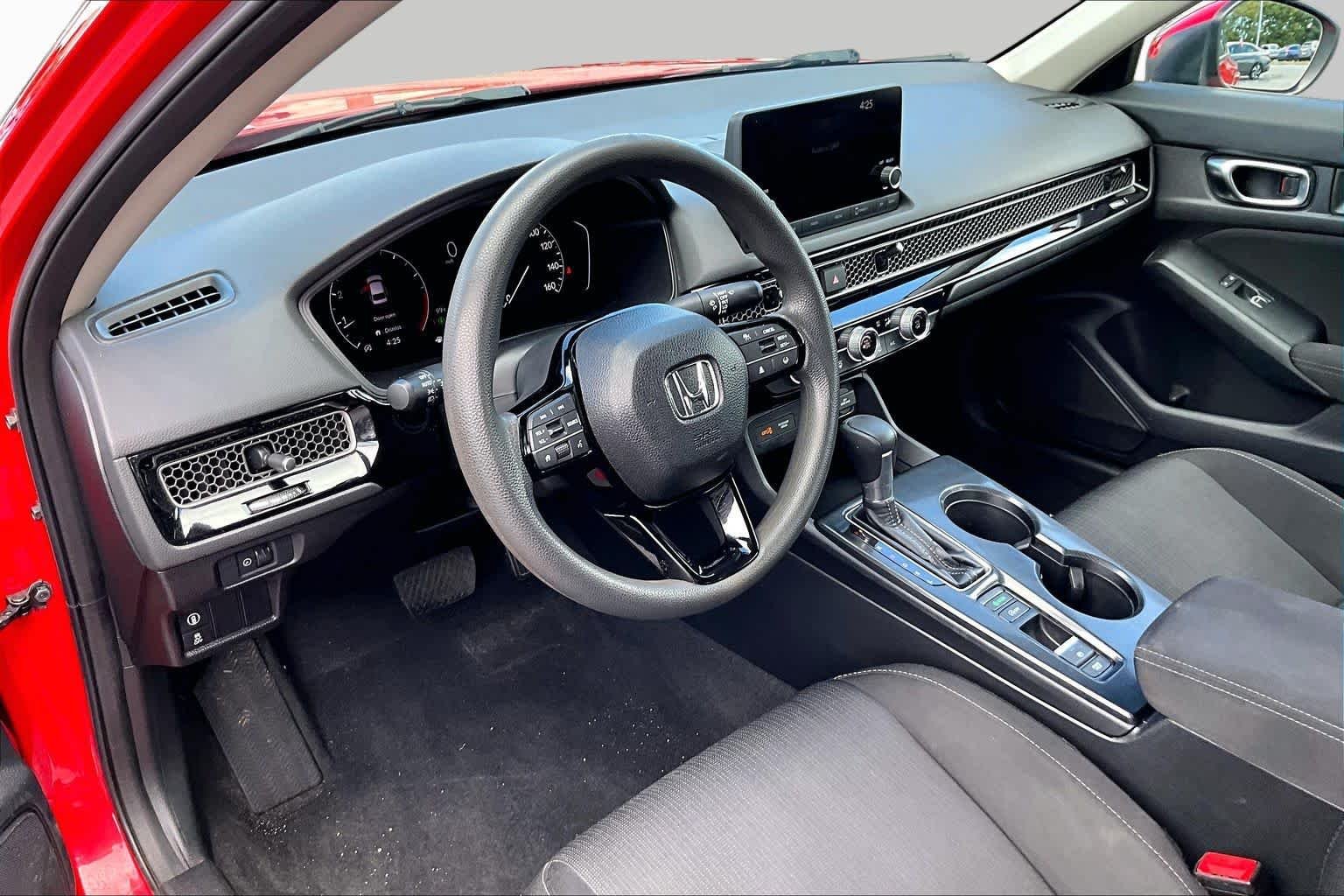 Used 2022 Rallye Red Honda LX image 17