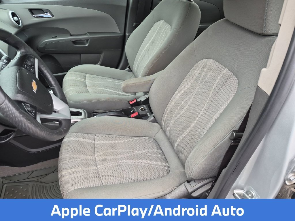 Used 2017 Silver Chevrolet LT image 16