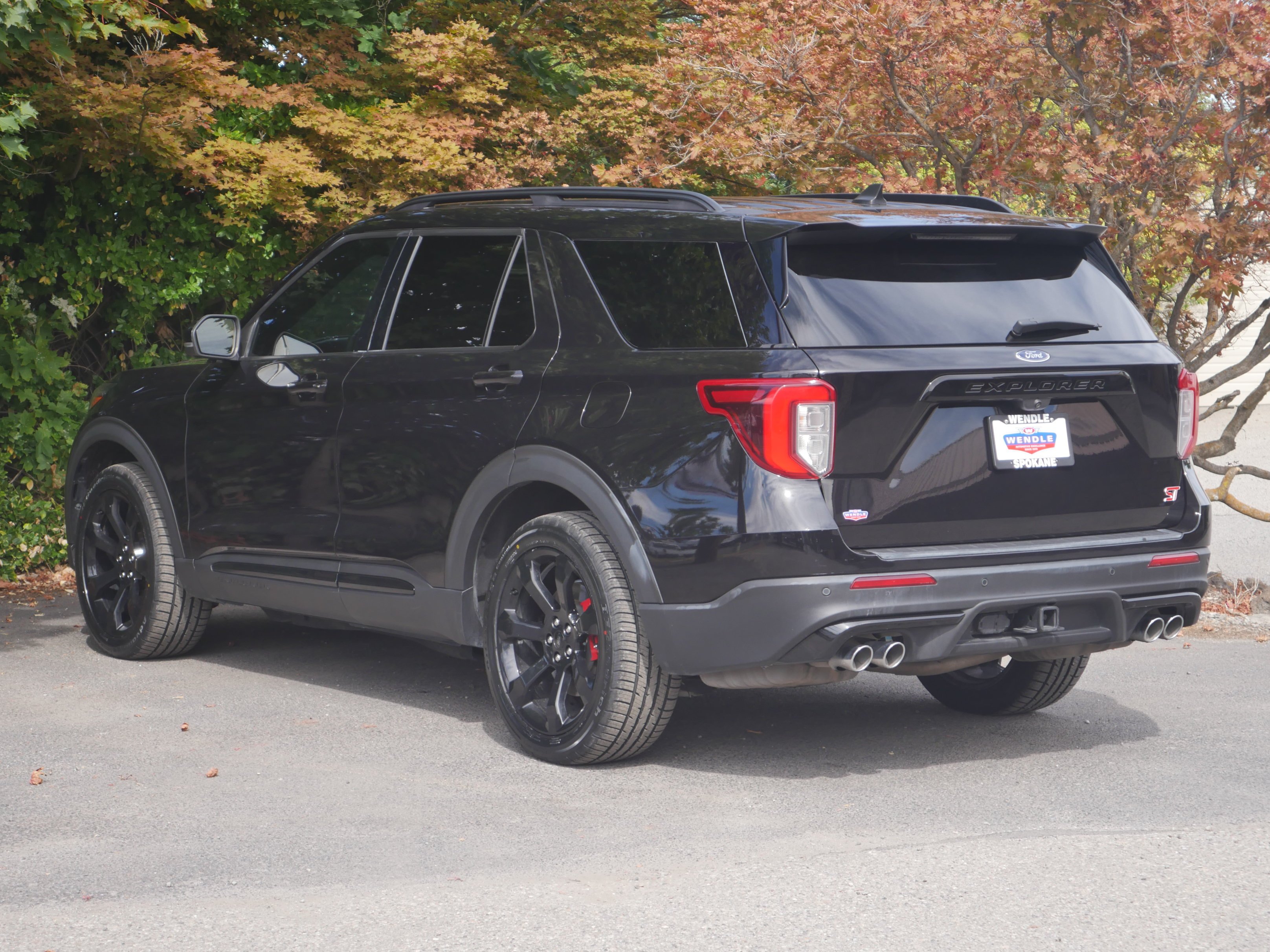 Used 2023 Agate Black Metallic Ford ST image 11